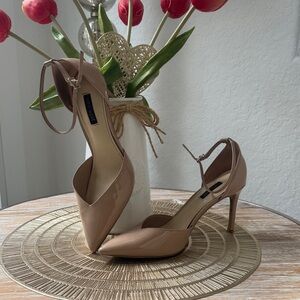Nine West Blush Patent Heels with Ankle Strap small wear and tear both heels